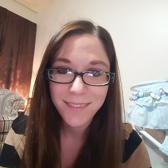 Meet your Posher, Nikki - Picture 7 of 8